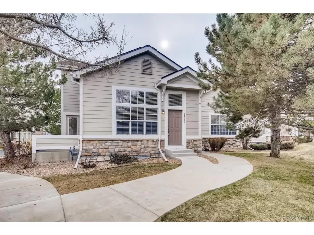 MLS: 3172178 Condo For Sale