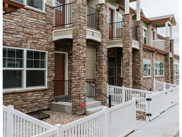 MLS: 3176578 Condo For Sale