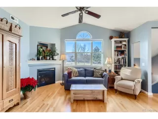 Photo #6: 3226885 Listing