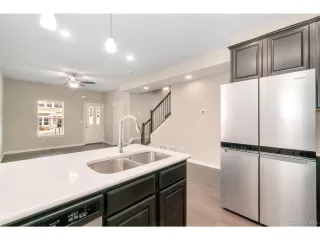 Photo #5: 3238953 Listing