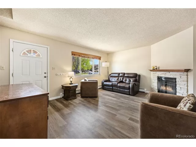 MLS: 3241552 Condo For Sale