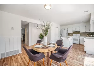 Photo #6: 3244399 Listing