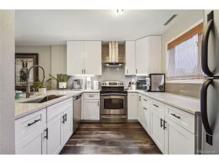 Photo #5: 3249128 Listing