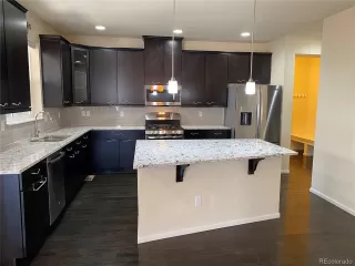 Photo #5: 3262351 Listing