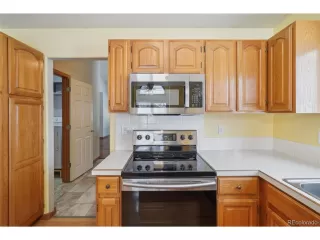 Photo #6: 3266808 Listing