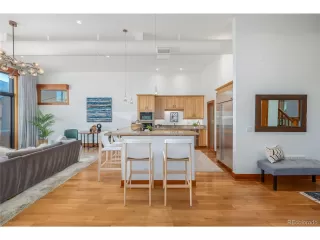 Photo #6: 3271421 Listing