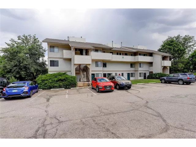 MLS: 3274954 Condo For Sale