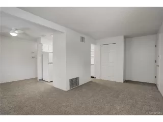 Photo #6: 3274954 Listing