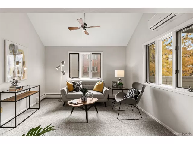 MLS: 3280154 Condo For Sale