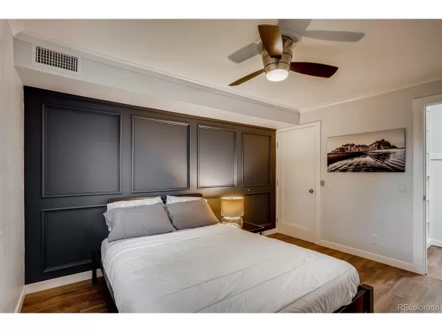 MLS: 3297419 Condo For Sale