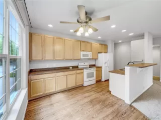 Photo #1: 3308762 Listing