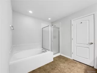 Photo #4: 3308762 Listing