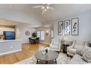 Photo #4: 3310127 Listing