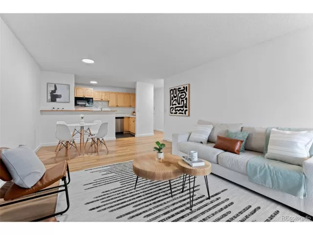 MLS: 3316358 Condo For Sale