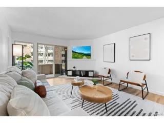 Photo #5: 3316358 Listing 