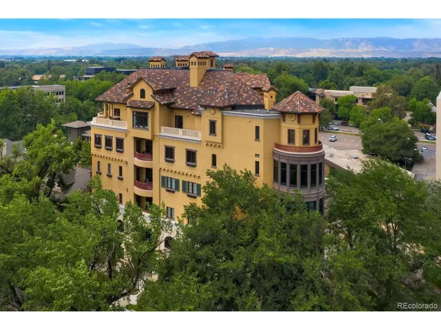 MLS: 3326512 Condo For Sale