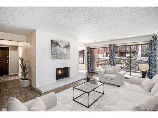 MLS: 3331505 Condo For Sale