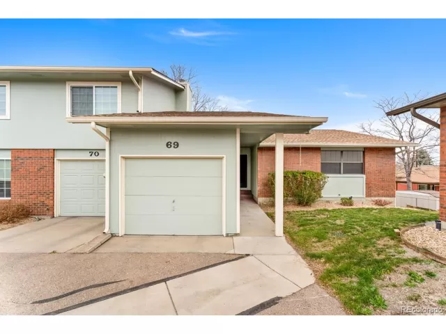 MLS: 3344679 Condo For Sale