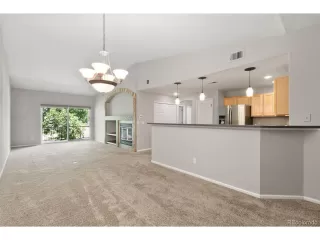 Photo #4: 3365121 Listing