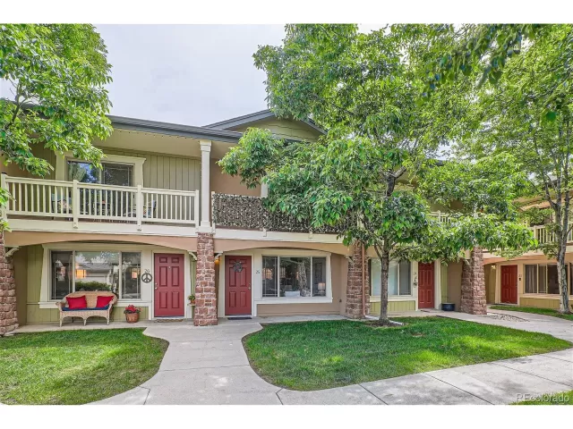 MLS: 3374332 Condo For Sale