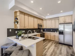 Photo #6: 3386512 Listing