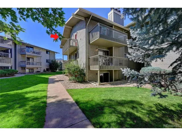 MLS: 3387060 Condo For Sale