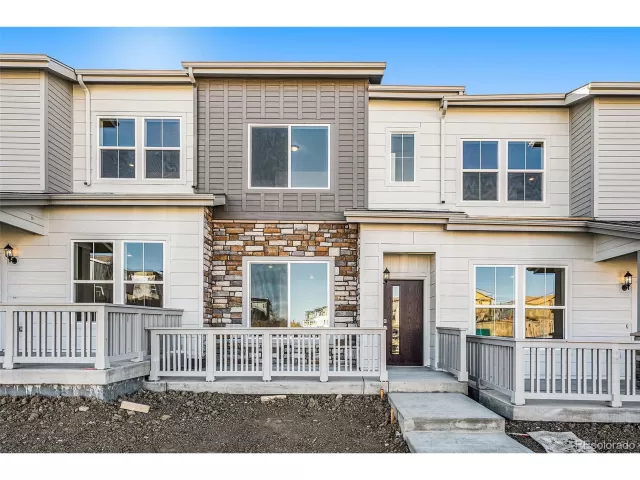 MLS: 3451426 Condo For Sale