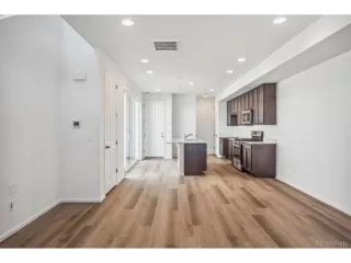 Photo #4: 3499877 Listing