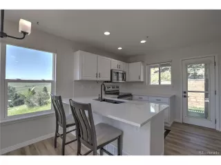 Photo #6: 3526047 Listing