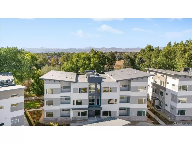 MLS: 3558982 Condo For Sale