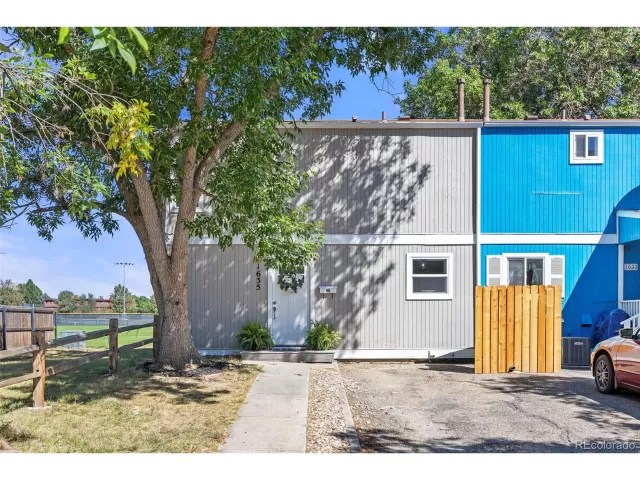 MLS: 3621555 Condo For Sale