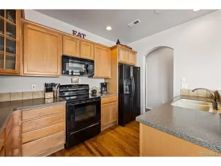 Photo #6: 3633326 Listing