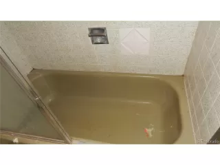 Photo #5: 3671009 Listing