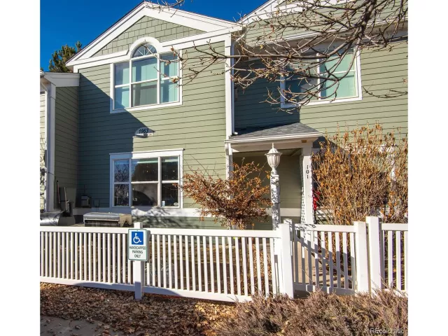 MLS: 3682992 Condo For Sale