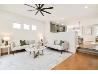 Photo #4: 3686775 Listing