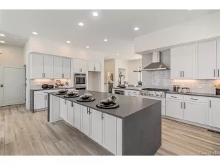 Photo #6: 3704051 Listing