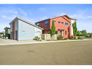 Photo #2: 3716931 Listing