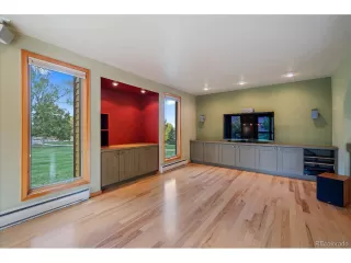 Photo #4: 3718429 Listing