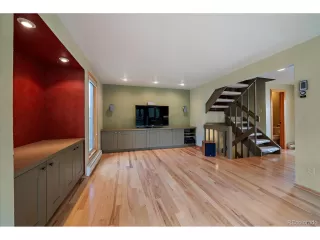 Photo #5: 3718429 Listing