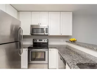 Photo #6: 3719136 Listing