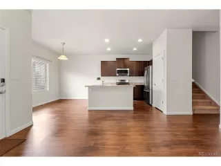 Photo #3: 3724582 Listing