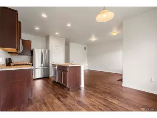 Photo #4: 3724582 Listing