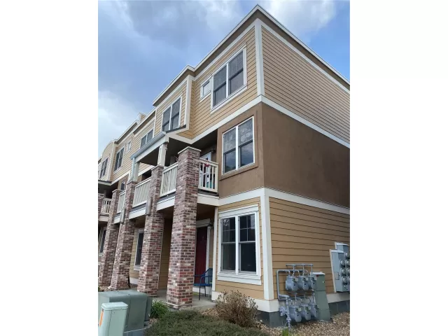 MLS: 3727813 Condo For Sale