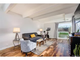 Photo #5: 3741090 Listing