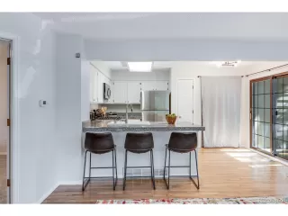 Photo #6: 3746831 Listing