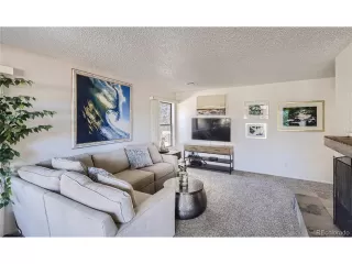 Photo #2: 3747912 Listing