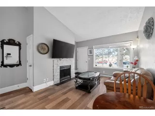 Photo #5: 3761495 Listing