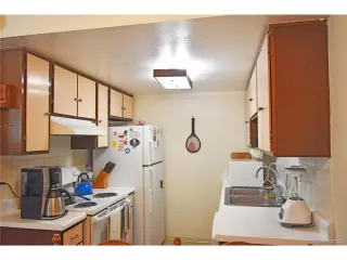 Photo #3: 3768194 Listing