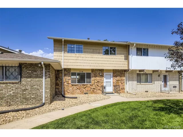 MLS: 3776009 Condo For Sale