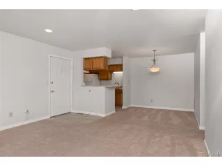 Photo #6: 3793299 Listing